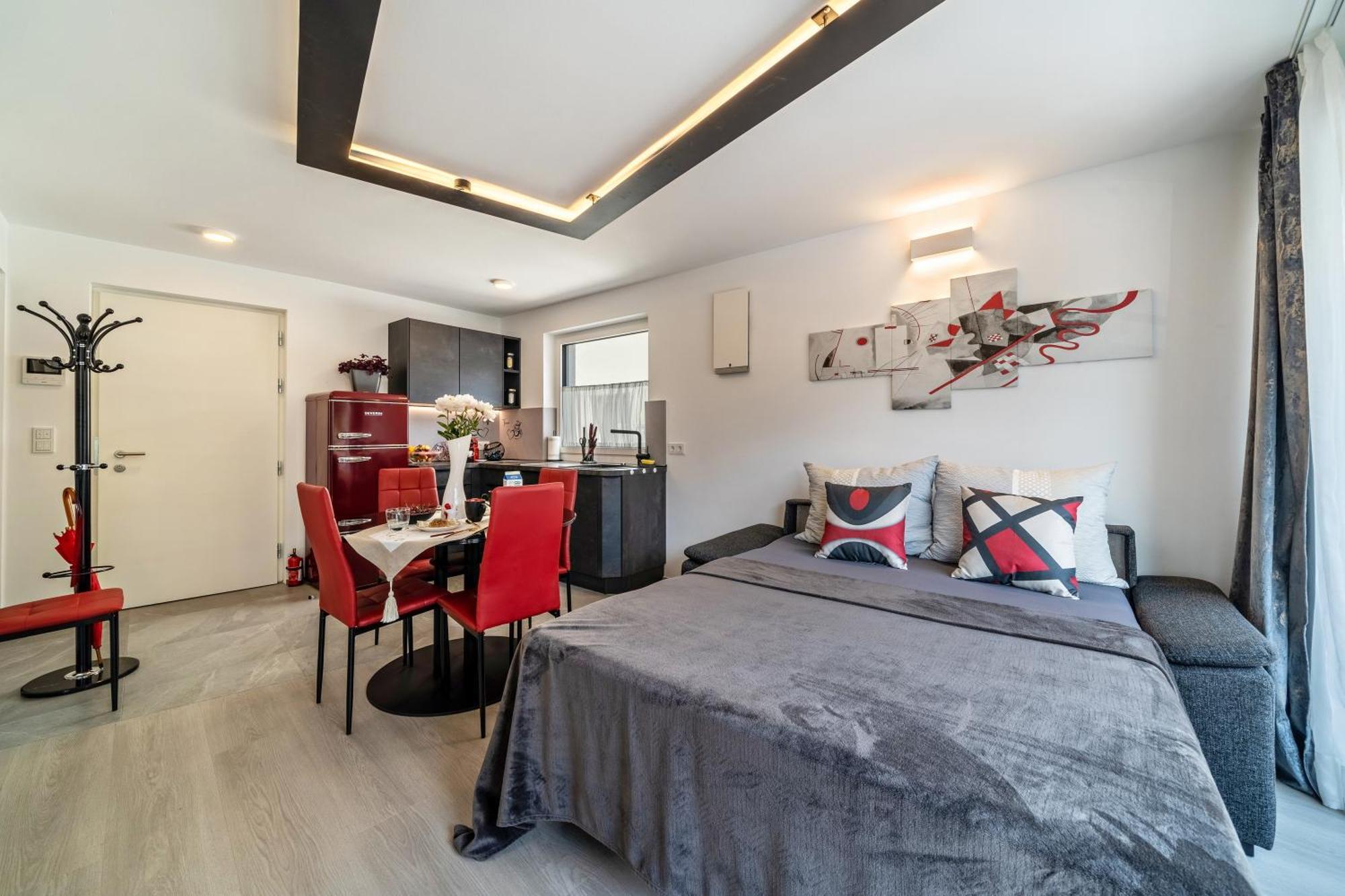 Apartment Il Cuore Rosso Naturns Bagian luar foto